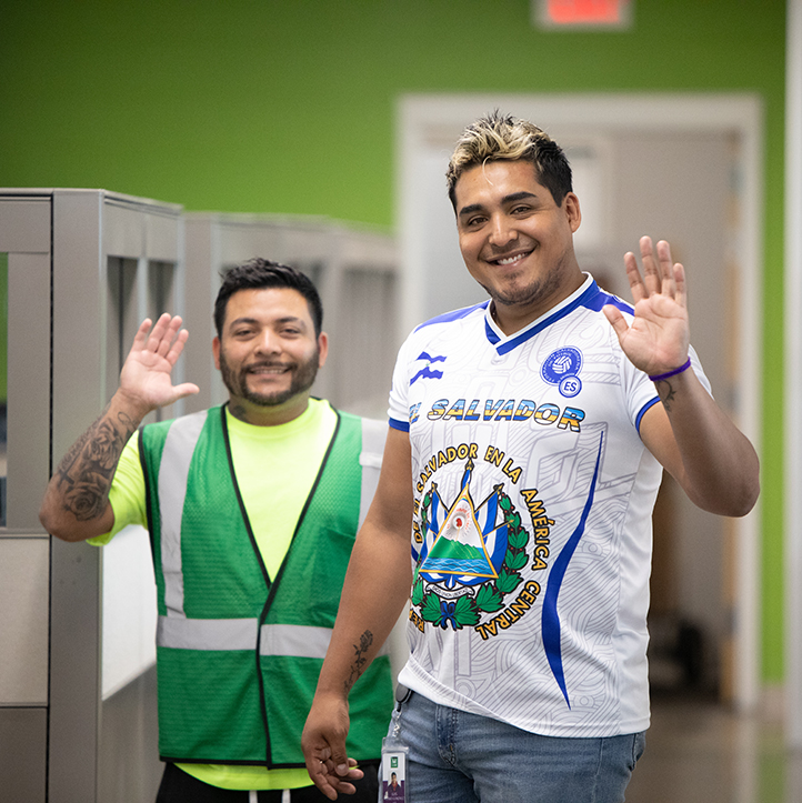 Mom_Meals_Location_Welcome_HQ_6_2023-1653_722x723